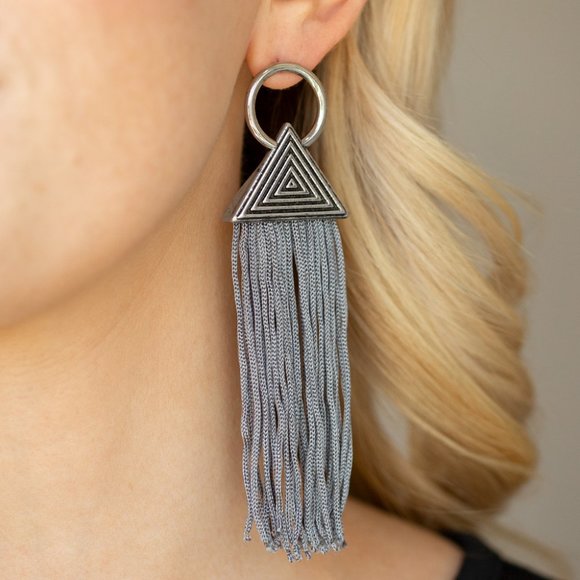 paparazzi Jewelry - NWT Oh My GIZA silver fringe post back earrings